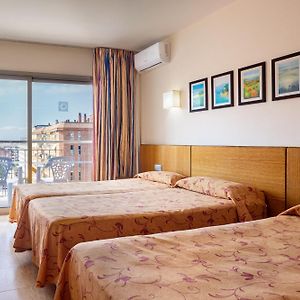 Habitación Estándar con 2 Camas Individuales